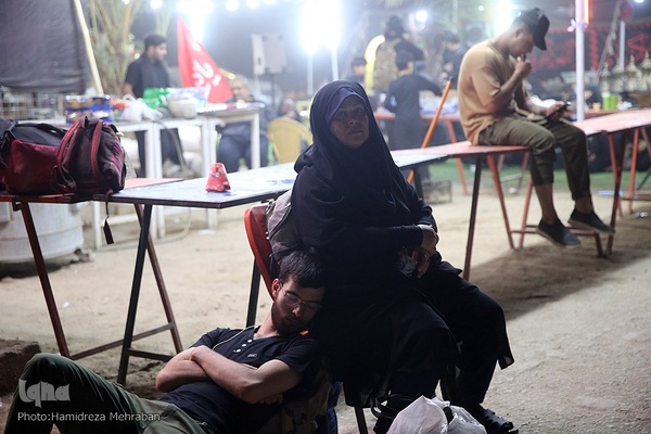 عشاق الحسین(ع) در طریق کربلا