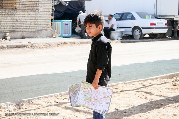 پیاده‌روی زائران اربعین در چذابه