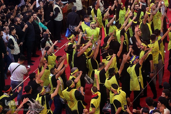 حرم مطهر و نورانی حضرت اباعبدالله الحسین‌(ع) در روز اربعین