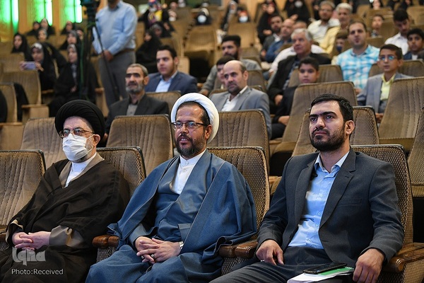 تجلیل از حفاظ کل قرآن کریم مرکز آموزش قرآن آستان مقدس حضرت عبدالعظیم (ع)