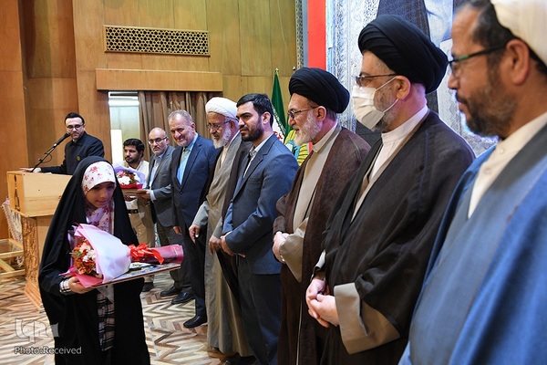 تجلیل از حفاظ کل قرآن کریم مرکز آموزش قرآن آستان مقدس حضرت عبدالعظیم (ع)