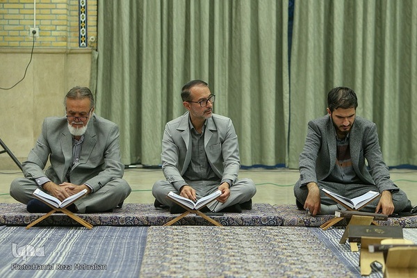 ششمین جلسه تلاوت و استماع قرآن کریم