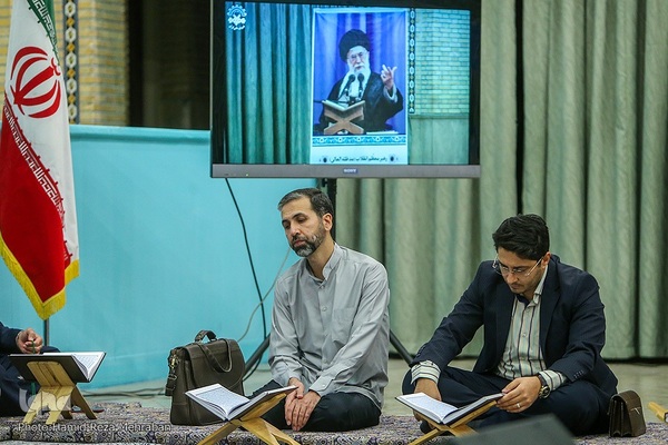 ششمین جلسه تلاوت و استماع قرآن کریم