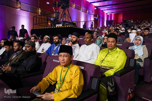 شب پایانی رقابت‌های بین‌المللی قرآن مالزی با حضور ملکه