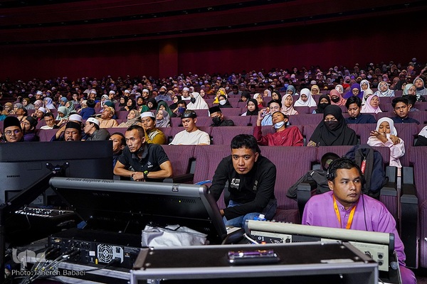 شب پایانی رقابت‌های بین‌المللی قرآن مالزی با حضور ملکه