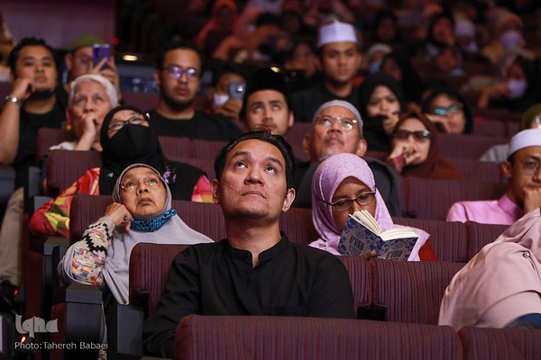 شب پایانی رقابت‌های بین‌المللی قرآن مالزی با حضور ملکه