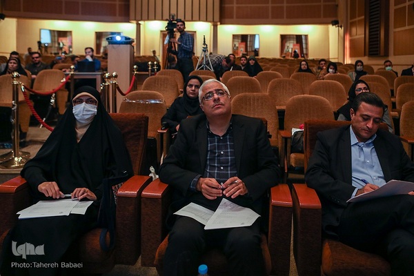 آیین پایانی ششمین دوره مسابقات ملی کتاب و پایان نامه سه دقیقه‌ای