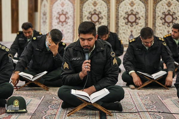 جلسه قرآن استاد حبیب مهکام در ستاد فرماندهی انتظامی تهران بزرگ