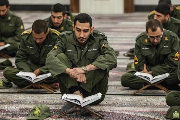 جلسه قرآن استاد حبیب مهکام در ستاد فرماندهی انتظامی تهران بزرگ