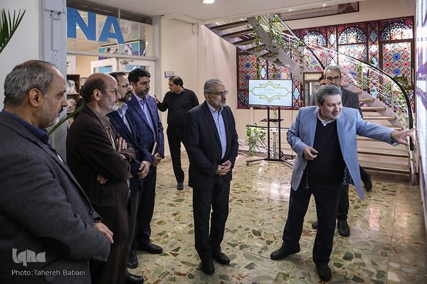 بازدید معاون امور مجلس رئیس‌جمهور از تحریریه ایکنا