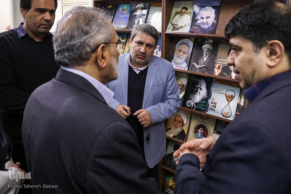 بازدید معاون امور مجلس رئیس‌جمهور از تحریریه ایکنا