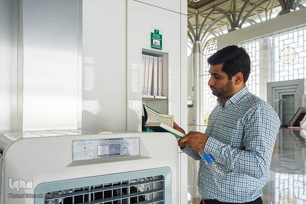 مسجد نقره‌فام مالزی؛ سازه‌ای آهنین