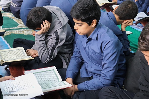 کرسی تلاوت دانش‌ آموزی ملایر