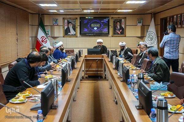 نشست اندیشه ورزی قرآن و برنامه هفتم توسعه