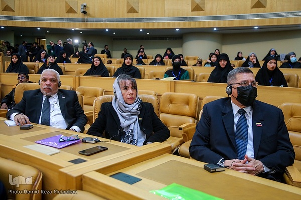 اولین اجلاس بین‌المللی «مکتب شهید سلیمانی»