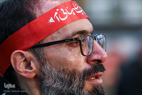 تجمع چند هزار نفری فرهنگیان در حرم عبدالعظیم