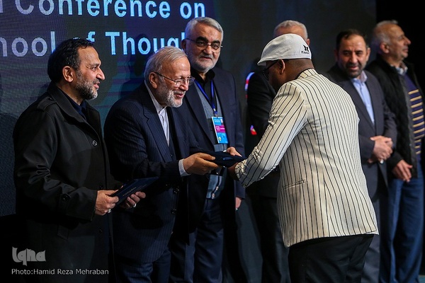 آیین اختتامیه نخستین کنفرانس بین‌المللی مکتب شهید سلیمانی