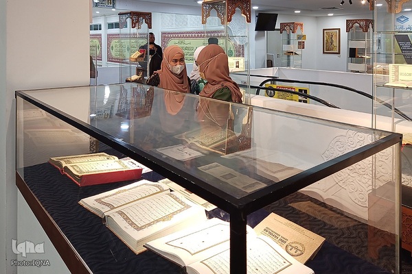 گالری قرآنی رستو؛ از مصحف‌های بومی تا نسخه‌های صادراتی