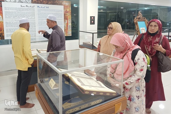 گالری قرآنی رستو؛ از مصحف‌های بومی تا نسخه‌های صادراتی