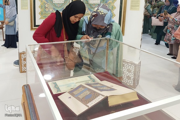 گالری قرآنی رستو؛ از مصحف‌های بومی تا نسخه‌های صادراتی