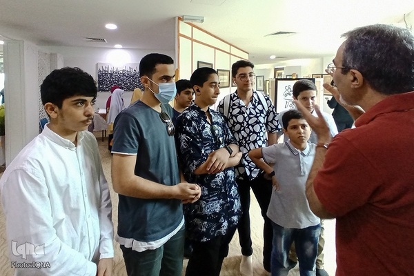بازدید دانش‌آموزان ایرانی مقیم مالزی از جشنواره هنرهای قرآنی رستو