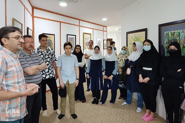بازدید دانش‌آموزان ایرانی مقیم مالزی از جشنواره هنرهای قرآنی رستو