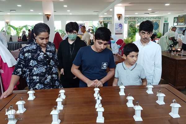 بازدید دانش‌آموزان ایرانی مقیم مالزی از جشنواره هنرهای قرآنی رستو