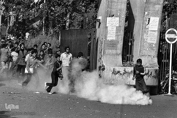 آثار میشل سِتبون ؛ واقعه نگار و عکاس فرانسوی از انقلاب اسلامی ایران