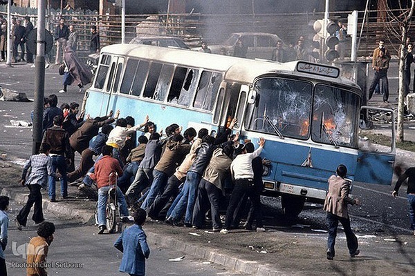 آثار میشل سِتبون ؛ واقعه نگار و عکاس فرانسوی از انقلاب اسلامی ایران