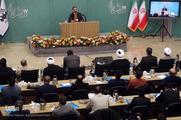 آیین افتتاحیه هفدهمین نشست تخصی استادان، قاریان و حافظان ممتاز قرآن کریم