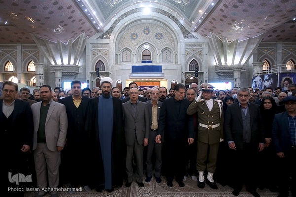 مراسم تجدید میثاق دانشگاهیان و جهادگران با آرمان‌های معمار کبیر انقلاب، امام خمینی (ره)