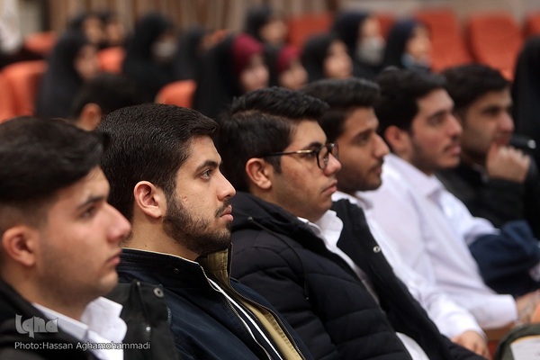 محفل انس با قرآن کریم در دانشگاه فرهنگیان