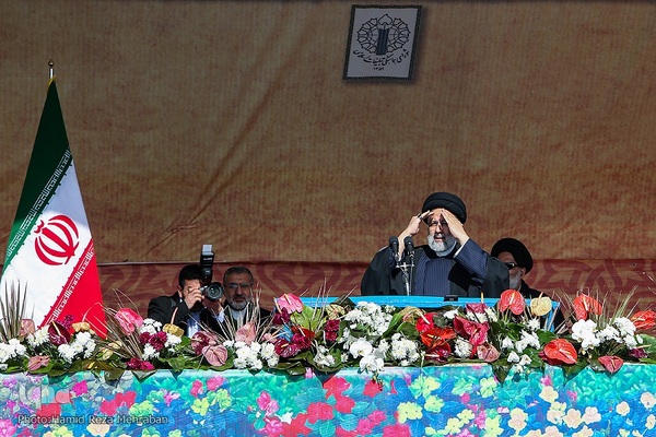 جشن پیروزی انقلاب اسلامی در میدان آزادی