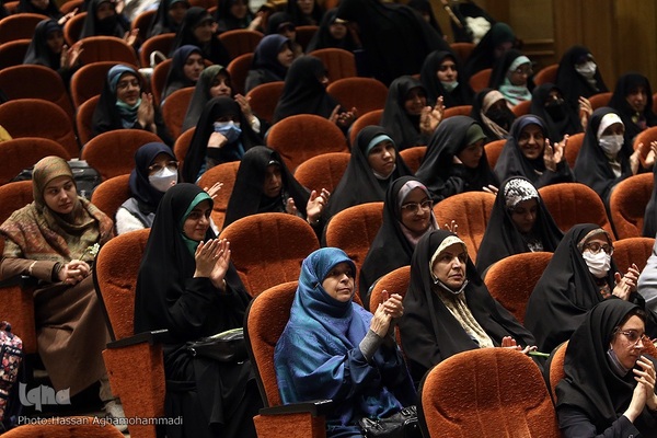 آیین اختتامیه رویداد علمی و هنری «انقلاب قلب‌ها»