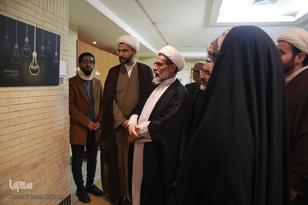 آئین افتتاحیه نمایشگاه هنرهای تجسمی نور در موزه ملی قرآن کریم