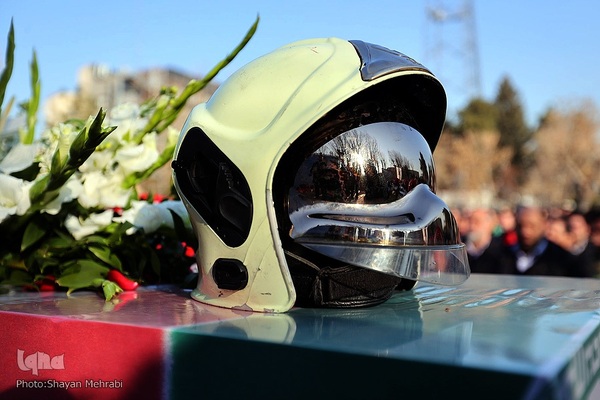 مراسم تشییع و خاکسپاری پیکر آتش نشان شهید «قریب رضا دارابی»