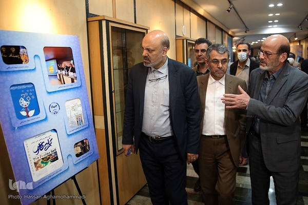 بازدید علیرضا منادی سفیدان، رئیس کمیسیون آموزش و تحقیقات مجلس از نمایشگاه «جهاددانشگاهی؛ الگوی ایرانی ـ اسلامی پیشرفت دانش‌بنیان» 