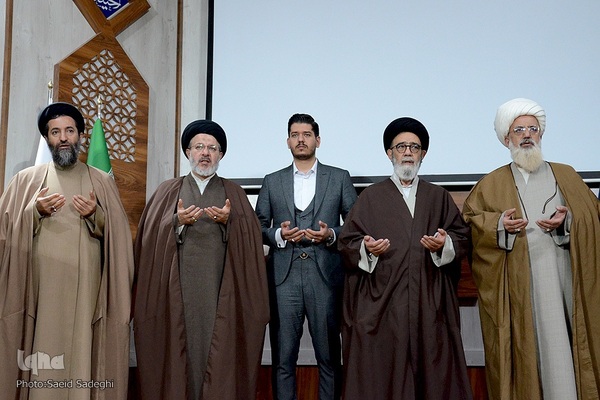 مراسم تجلیل از سینا طباخی، نفر اول رشته حفظ کل مسابقات بین المللی قرآن کریم در تبریز