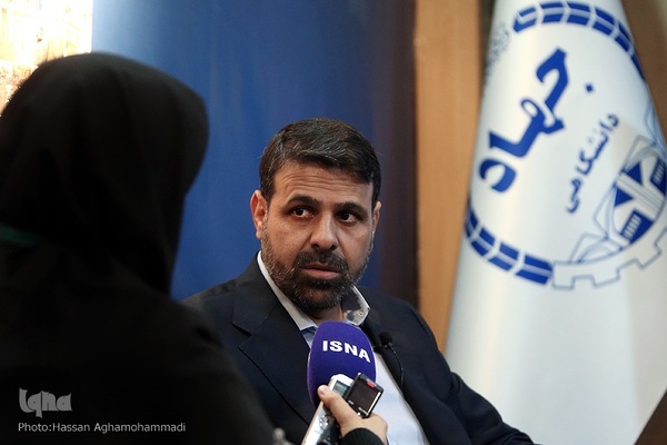 سومین روز نمایشگاه دستاوردهای جهاددانشگاهی در محل نمایشگاه دائمی خانه ملت در مجلس شورای اسلامی