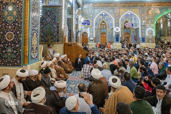 مراسم تحویل سال نو در حرم امام حسین(ع)