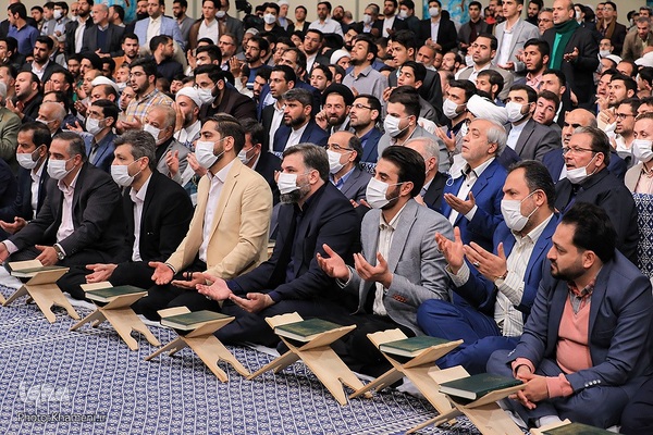 محفل نورانی انس با قرآن کریم با حضور حضرت آیت‌الله العظمی خامنه‌ای، رهبر انقلاب اسلامی