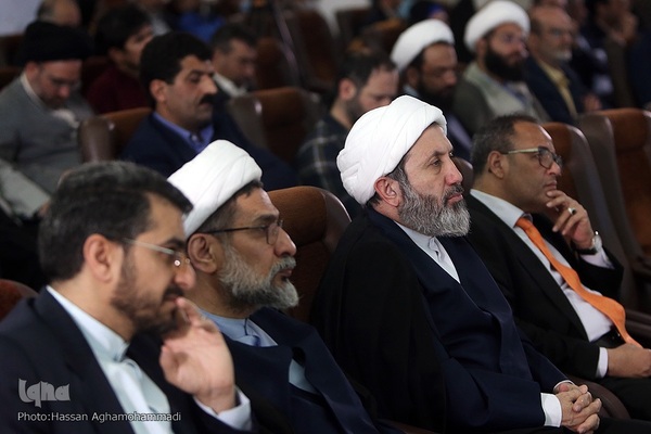 نشست «تکریم قرآن مجید و کتاب مقدس از دیدگاه ادیان الهی و حقوق بین‌الملل» در نمایشگاه بین المللی قرآن کریم