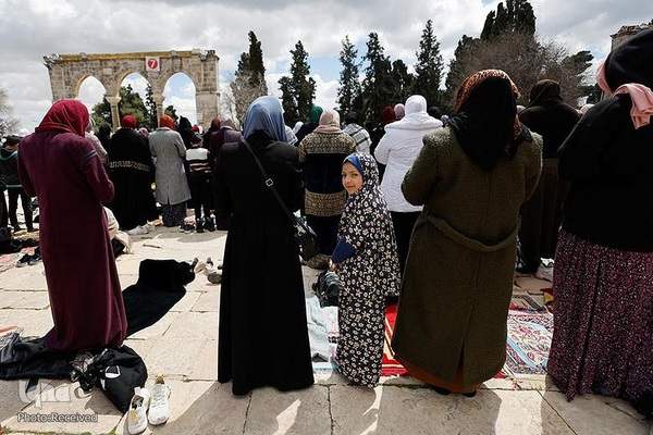 اقامه نماز جماعت مسلمانان جهان در رمضان