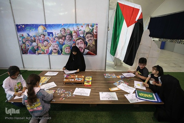 دوازدهمین شب سی‌امین نمایشگاه بین‌المللی قرآن کریم