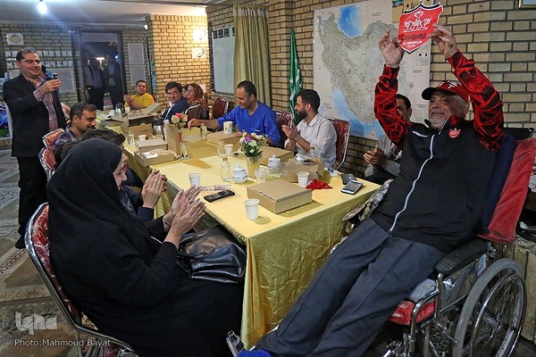 افطار جهادگران دانشگاهی با جانبازان آسایشگاه ثارالله