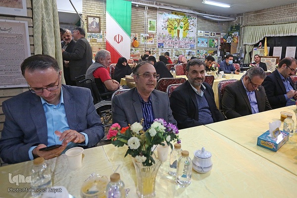 افطار جهادگران دانشگاهی با جانبازان آسایشگاه ثارالله