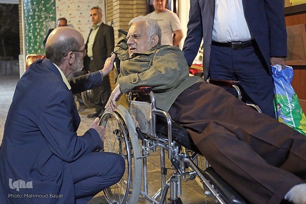 افطار جهادگران دانشگاهی با جانبازان آسایشگاه ثارالله