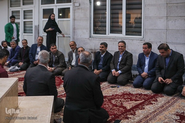 محفل دانشجویی انس باقرآن کریم در دانشگاه علم و فرهنگ