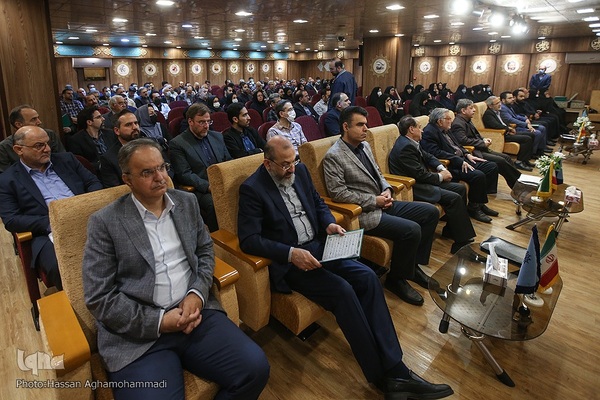 هفتمین روز درگذشت عماد افروغ