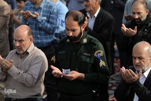 نماز عید سعید فطر در جوار حرم مطهر حضرت عبدالعظیم حسنی علیه‌السلام